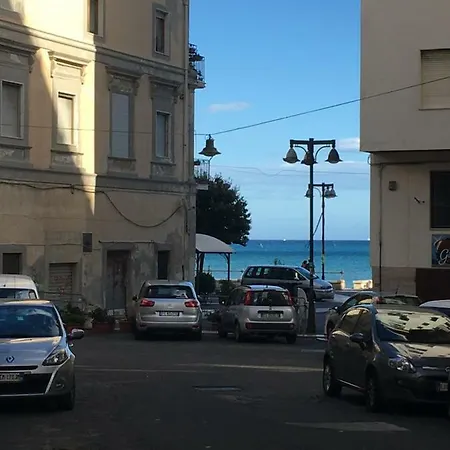 Alxenia Crotone